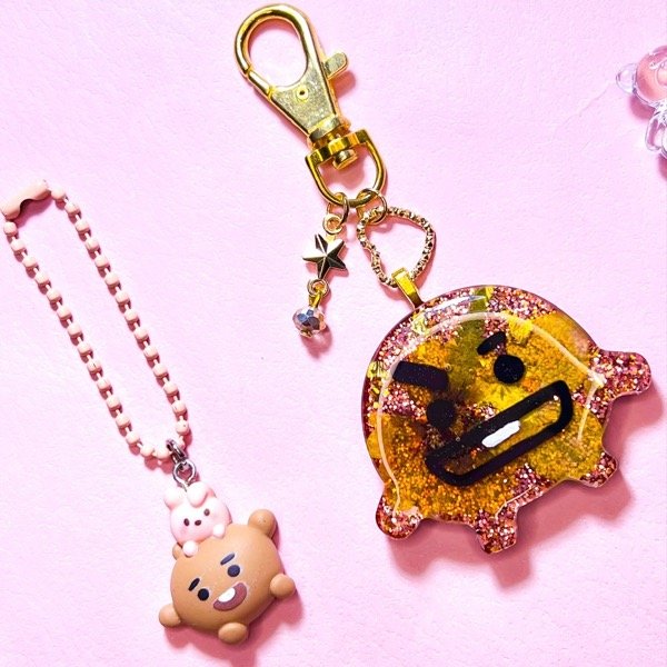 Producto - Combo SHOOKY (llavero más dije).