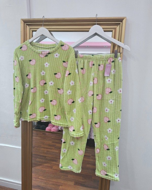 Producto - Pijama polar soft morley verde manzana