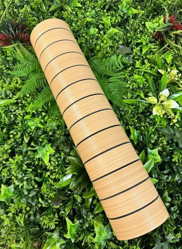 Producto - WPC Autoadhesivo Marron Claro 0.6 x 3 metros