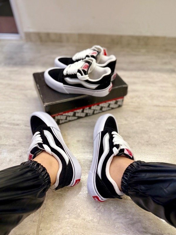 Producto - Zapatillas V. KNU