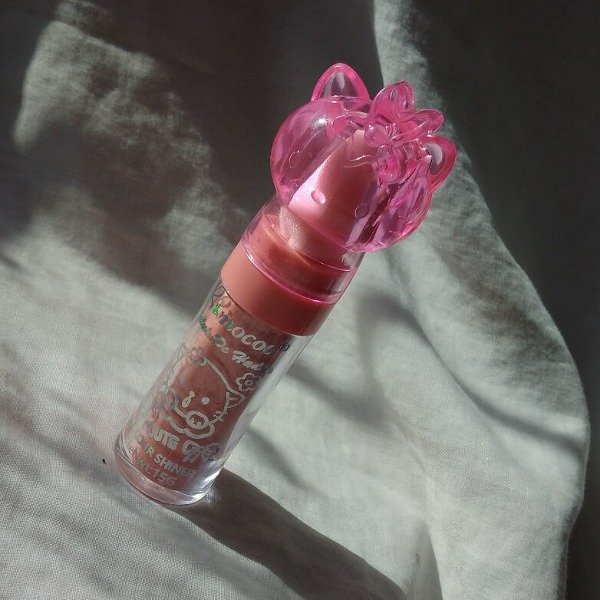 Producto - Iluminadoe y rubor hello Kitty