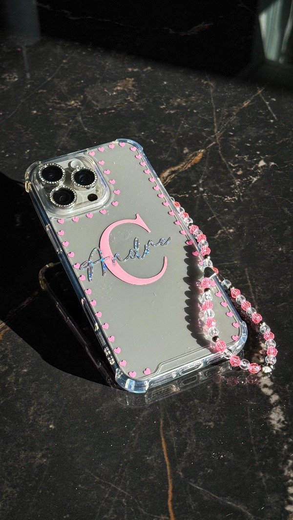 Producto - Case personalizada contorno corazones rosas (sin colgante)