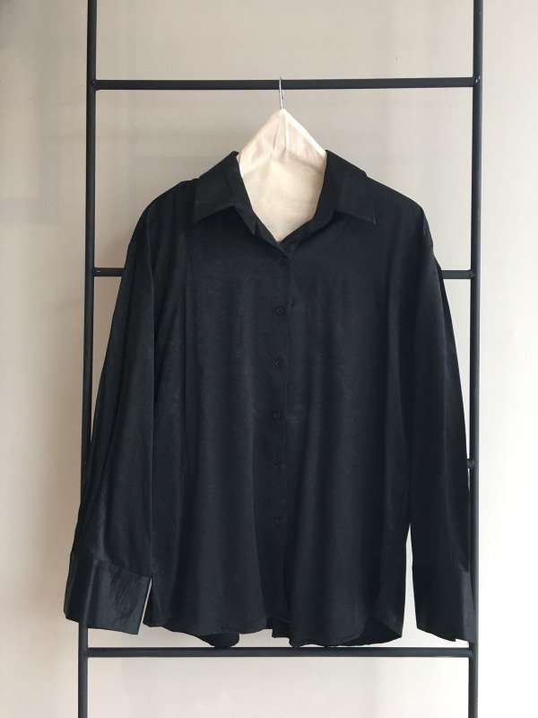 Producto - CAMISA SATEN NEGRO
