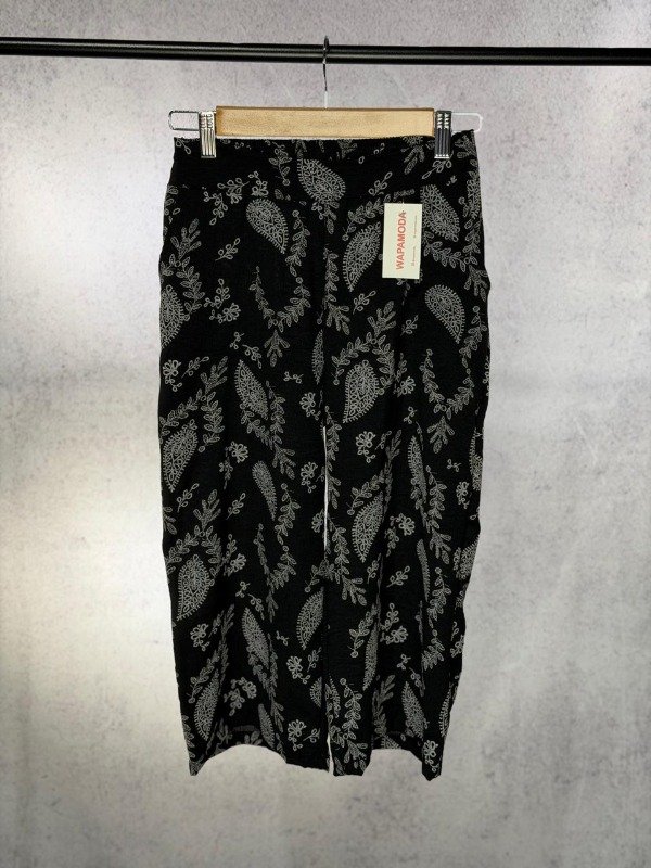 Producto - CAPRI LINO CEY NEGRO CON DETALLES BLANCOS