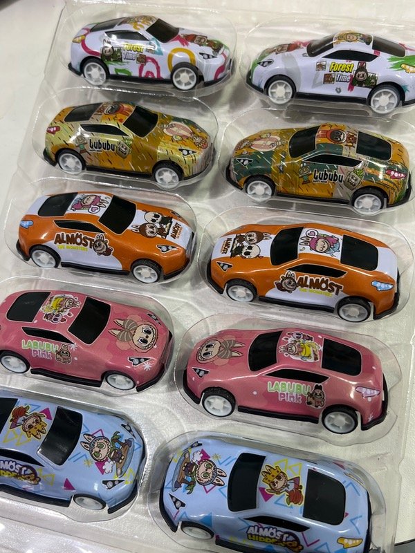 Producto - Autos x10 de labubu
