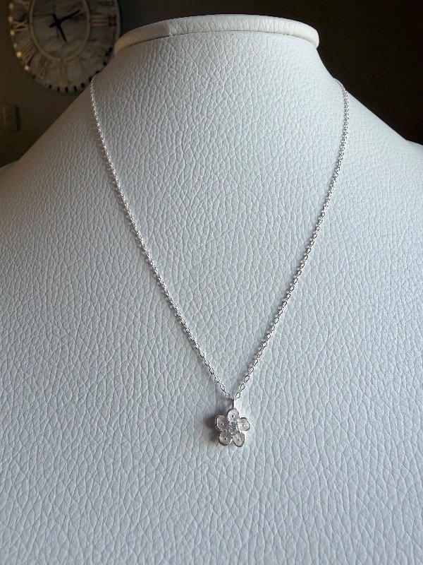 Producto - Collar florcita plata 925