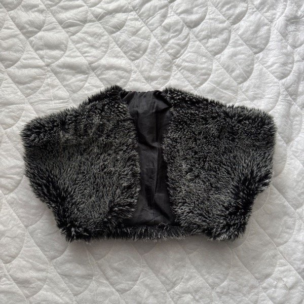 Producto - fur grey bolero