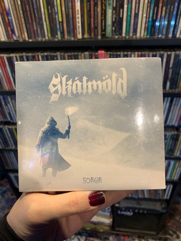 Producto - Skalmold - Sorgir