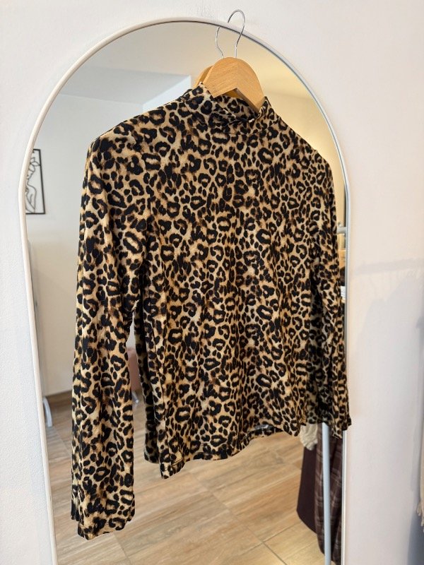 Producto - Polera modal soft Erma en print