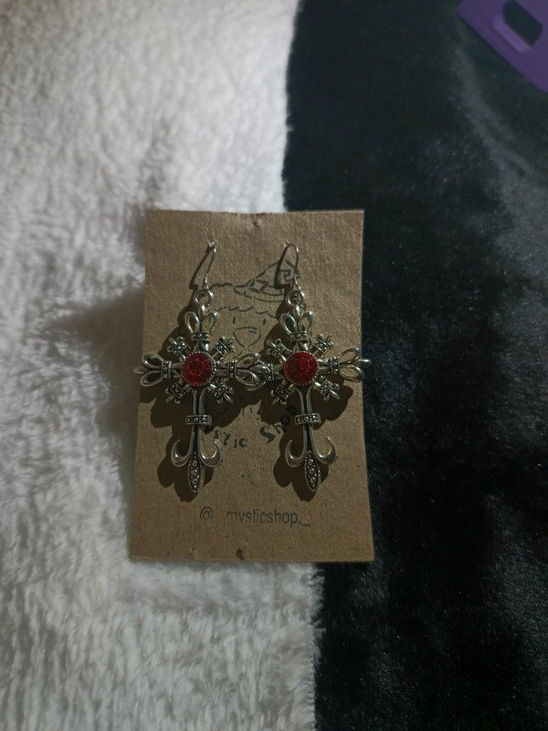 Producto - Aros Cruz Mediana Cristal