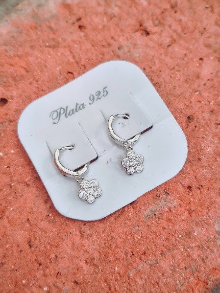Producto - aros colgantes flor