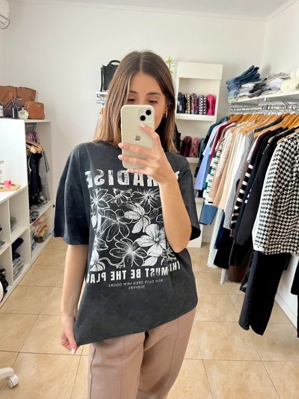 Producto - REMERA PARADISE GRIS