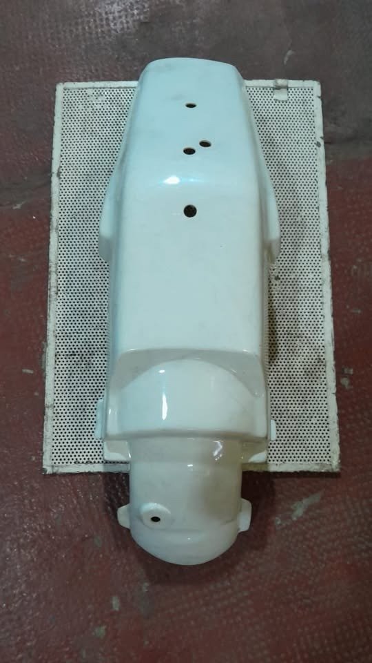 Producto - GUARDABARRO SUZUKI DR 350 NUEVO VIEJO STOCK