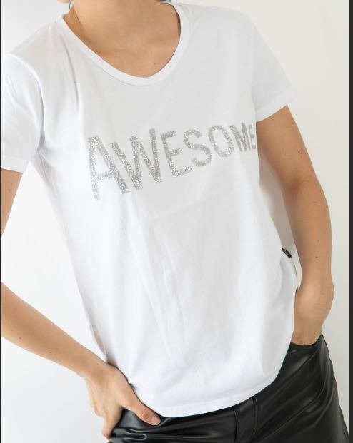 Producto - Remera Awesome