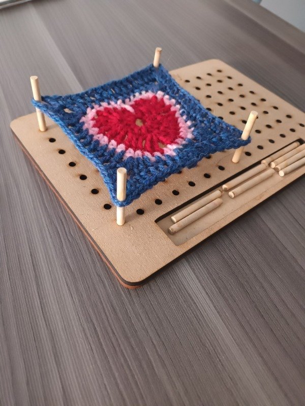 Producto - Bloqueador de Grannys/Cuadraditos Madera