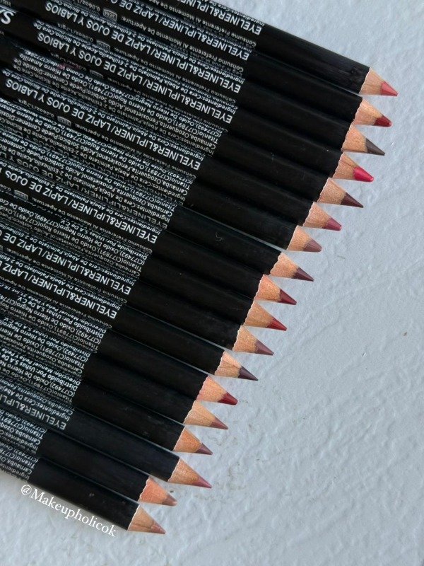 Producto - DELINEADOR EN LAPIZ DE LABIOS  - SANIYE