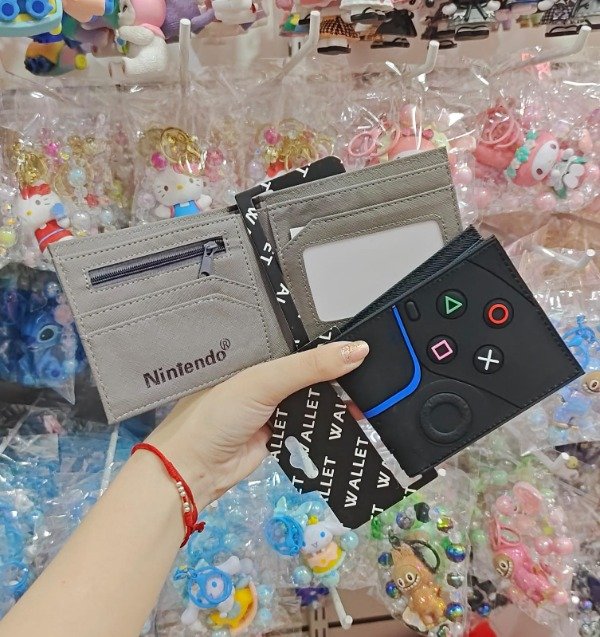 Producto - Billetera consola goma