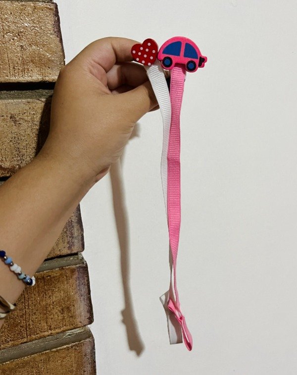 Producto - Porta chupete madera - corazón y auto