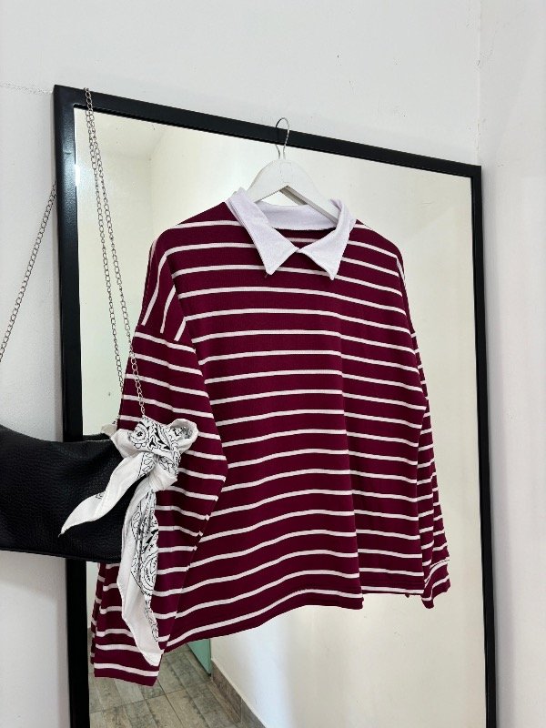Producto - Buzo chomba bordo con líneas
