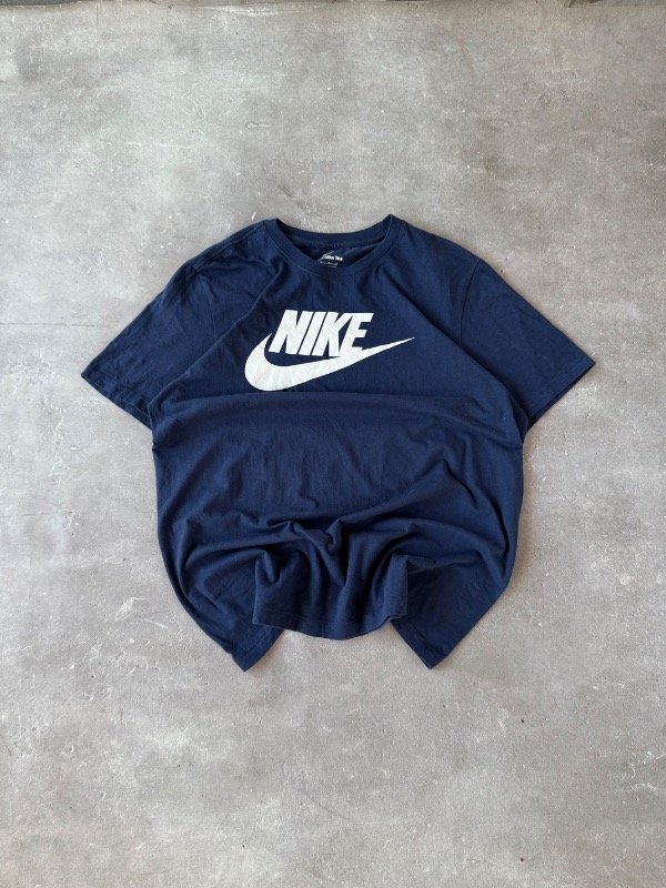 Producto - Remera Tee Nike T. L