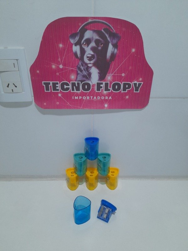 Producto - Sacapuntas doble contenedor útil escolar