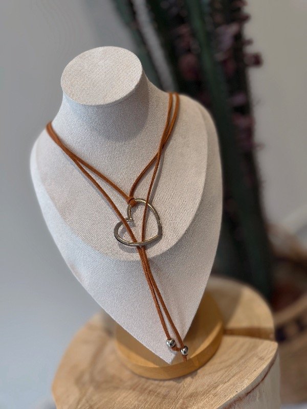 Producto - CORBATERO CORA