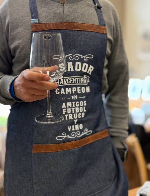 Producto - Delantal de cocina de jean con frases Asador Argentino