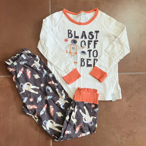 Producto - Pijama Mimo Espacio 5/6A