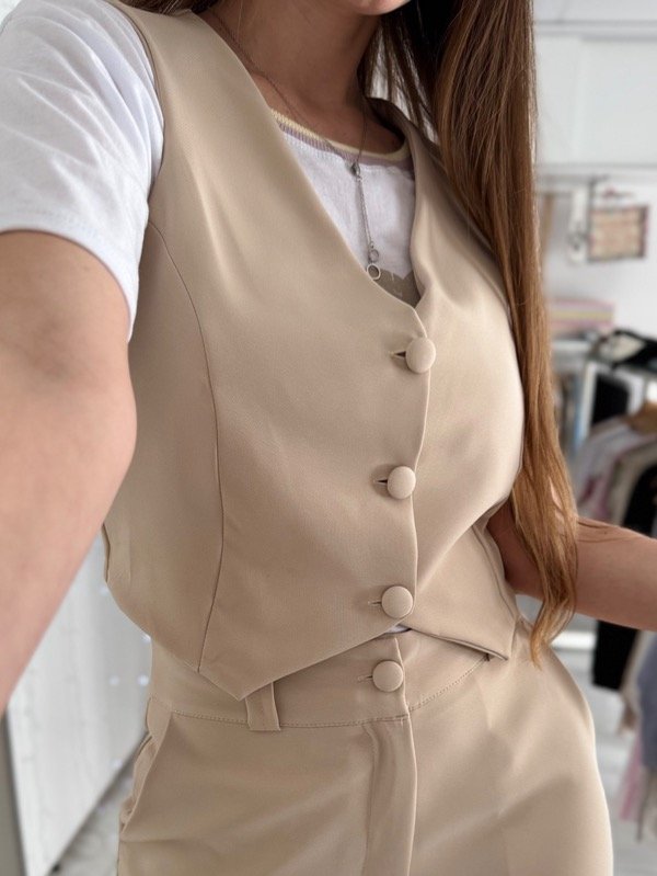 Producto - Chaleco Sastrero Alma Crema