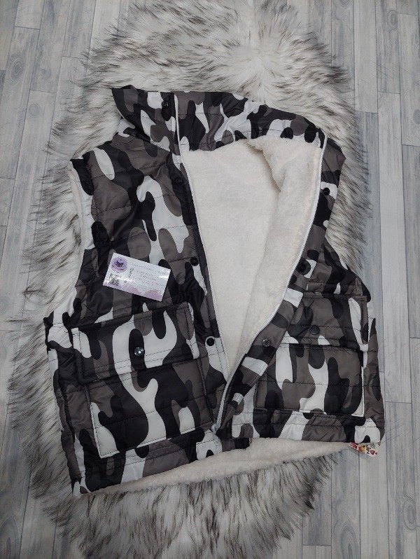 Producto - Chaleco con peluche camuflado