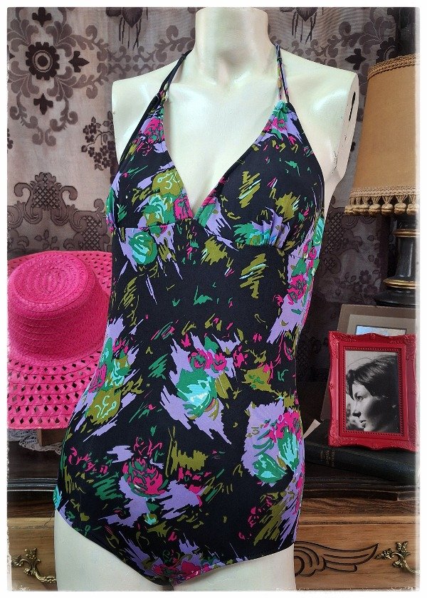 Producto - Malla Vintage Negro y flores