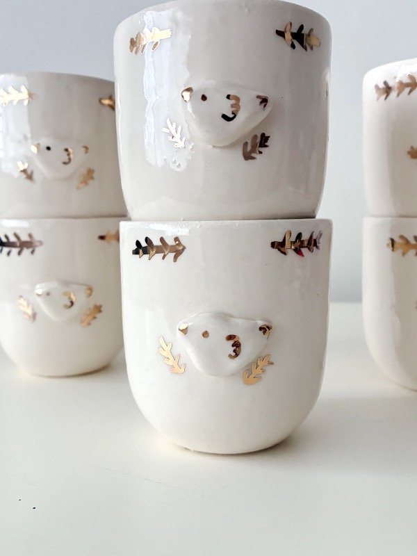 Producto - Set de 4 vasos pajarito relieve con oro - 2