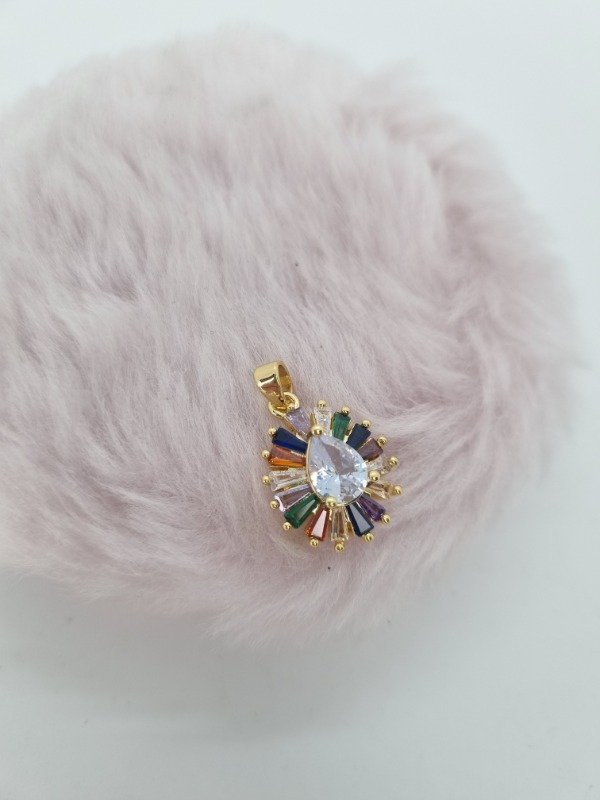 Producto - Dije acero dorado gota swarovski borde gemas color