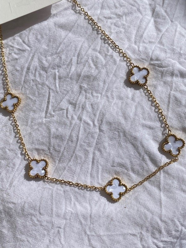 Producto - Collar trebol blanco