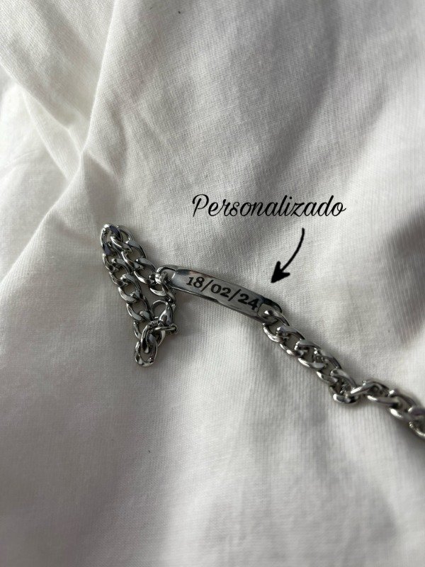 Producto - Pulsera Cleo: Personalizado con fechas o iniciales