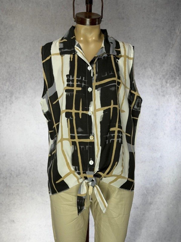 Producto - CAMISA ITALIANA NEGRA NUDO SIN MANGAS