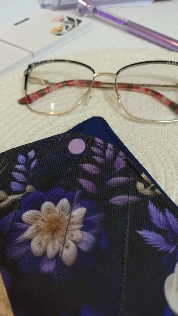 Producto - ESTUCHE PORTA ANTEOJOS FLORES VIOLETAS con LILA - 1