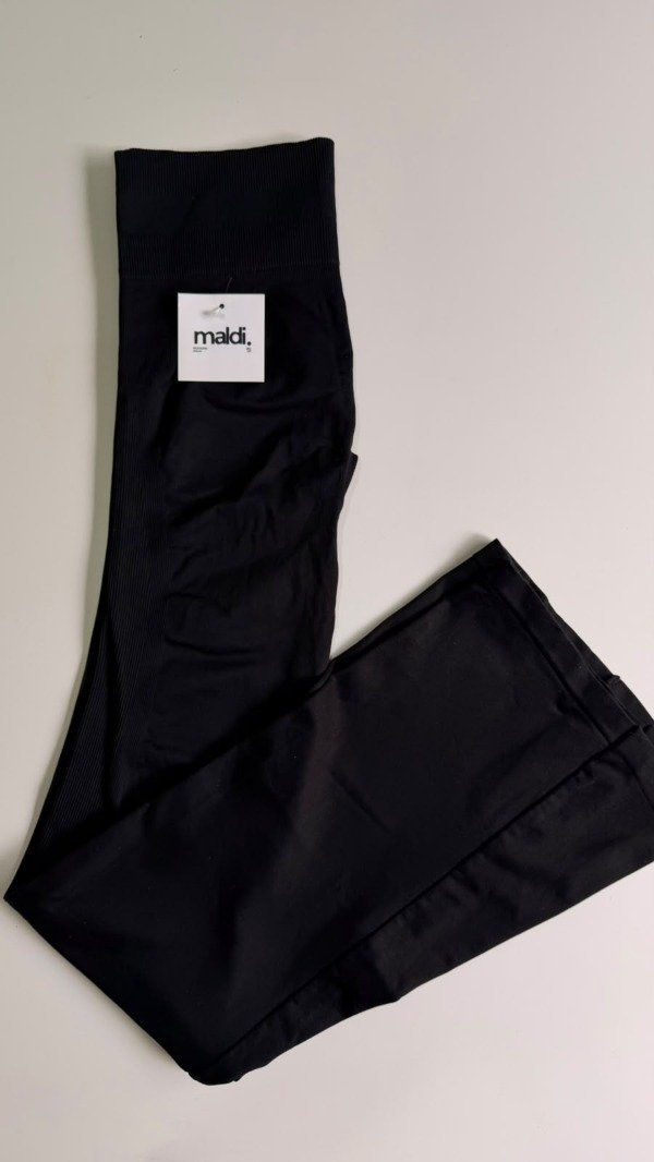 Producto - Calzas Oxford seamless con frunce Lufit - 2