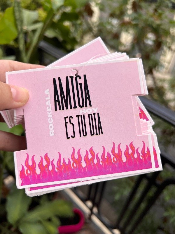 Producto - 50 cartoncitos para pulseras amigas