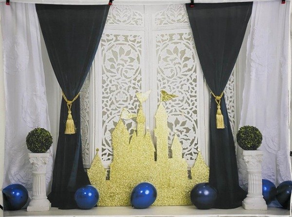 Producto - FONDO CASTILLO CORTINAS NENE CON FALLA 200X150 C1