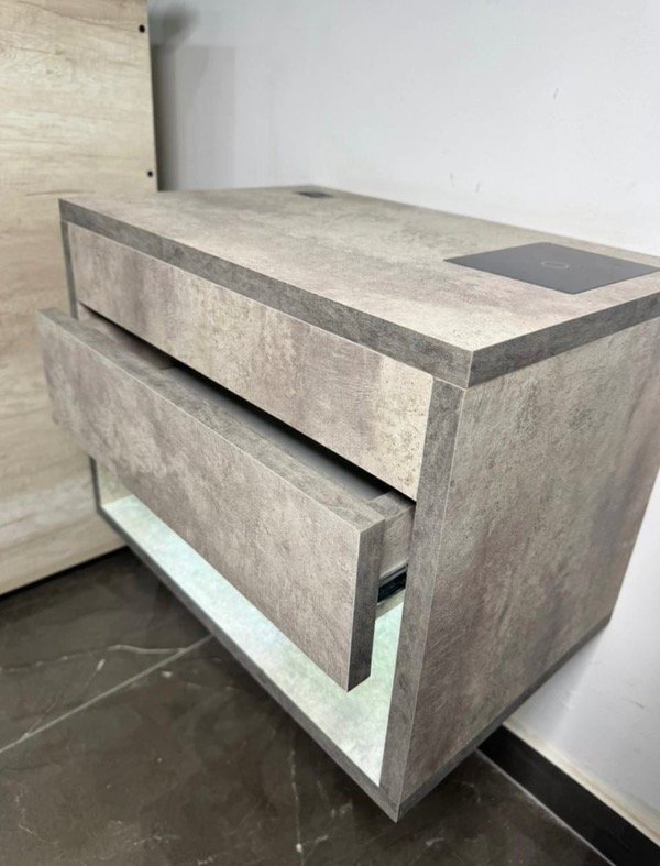 Producto - Mesa Lecktar: Elegancia y tecnología en madera natural