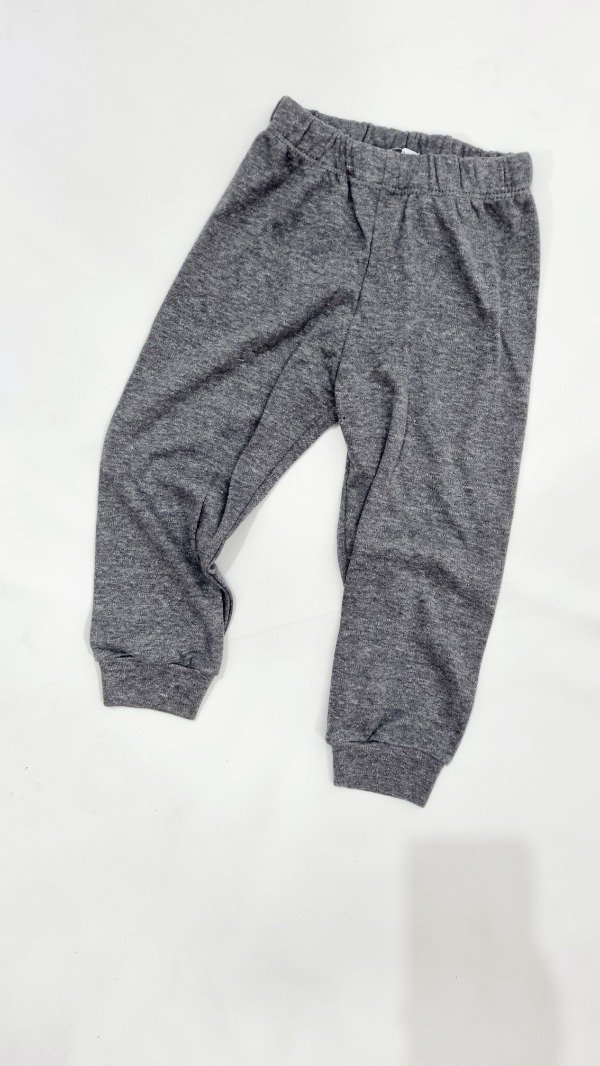 Producto - Joggin Clasico Gris