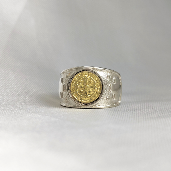 Producto - Anillo San Benito Plata y Oro Ancho - 1
