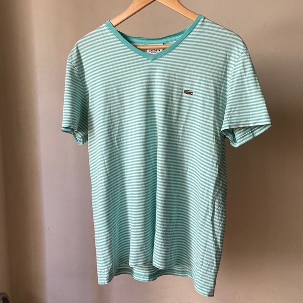 Producto - Remera a rayas Lacoste