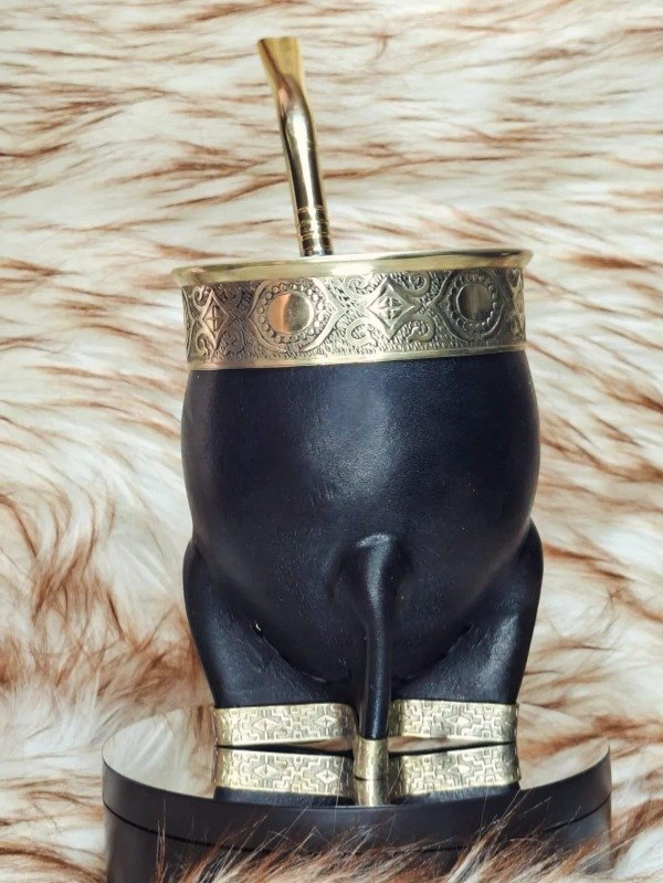 Producto - MATE IMPERIAL CON VIROLA Y BASE DE ALPACA