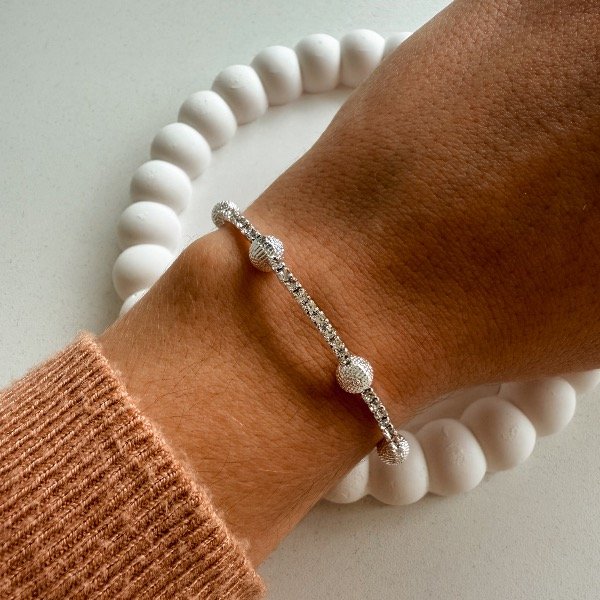 Producto - Pulsera pelotitas de brish plateada - Fantasia