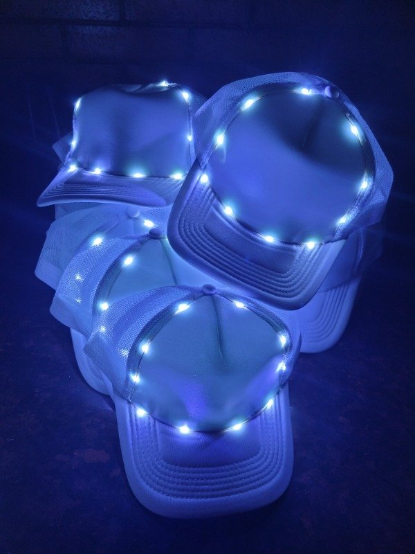 Producto - Gorras BLANCAS Led x 10