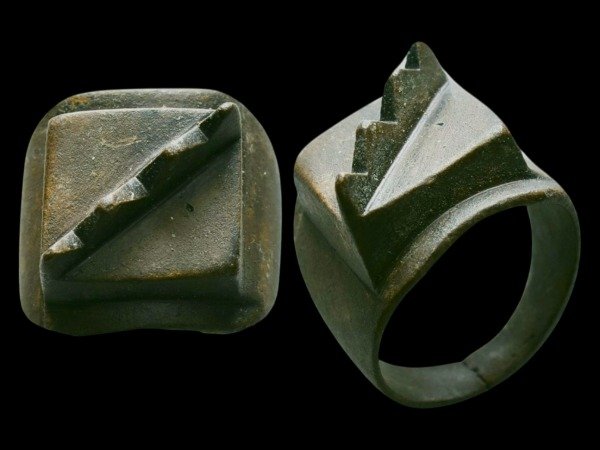 Producto - Imperio Romano. Anillo (Siglo I a III DC) Bronce 25,4 MM - 9,71 Gramos