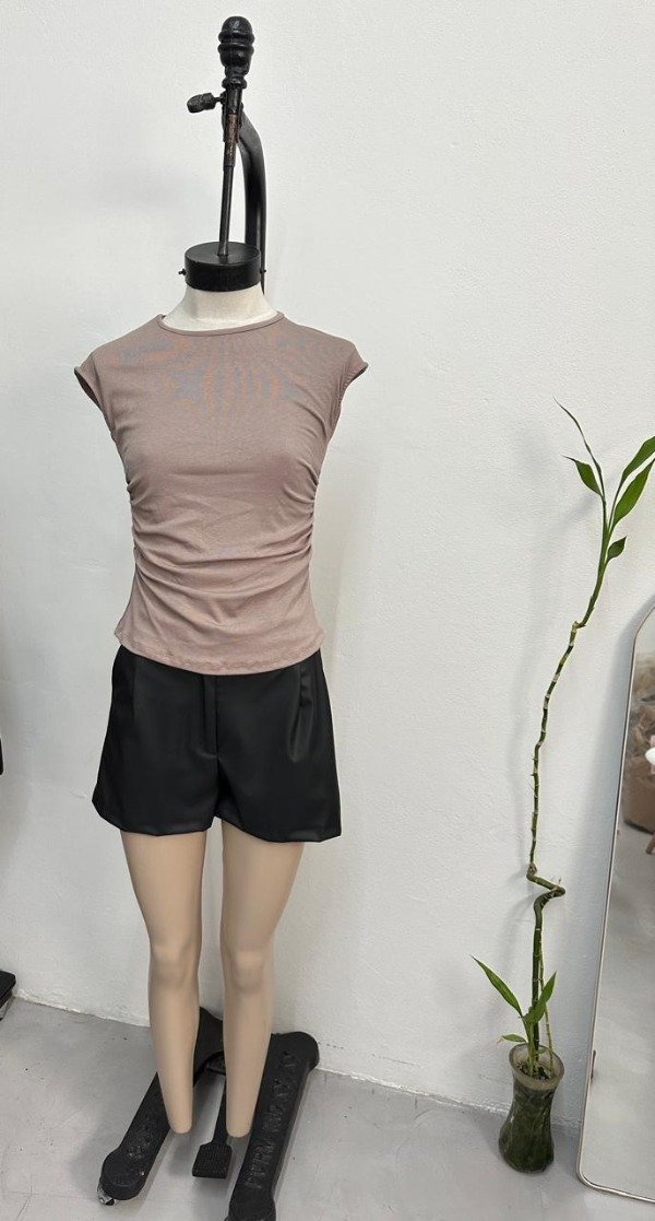 Producto - REMERA FRUNCE  RIB