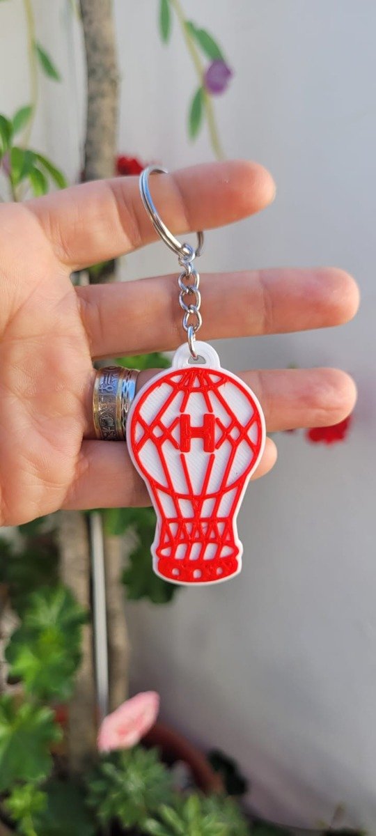 Producto - LLAVERO ESCUDO CLUB ATLÉTICO HURACÁN